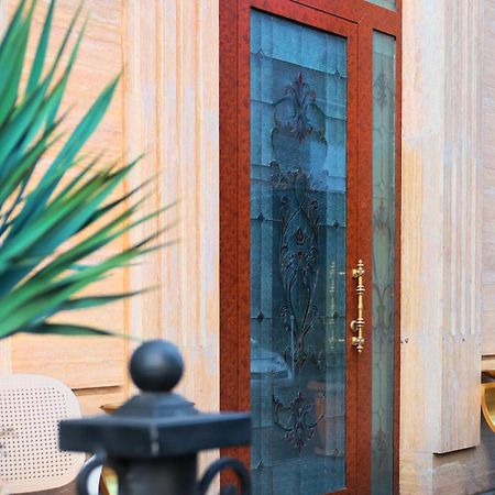 Royal Renaissance Hotel Jerevan Eksteriør bilde
