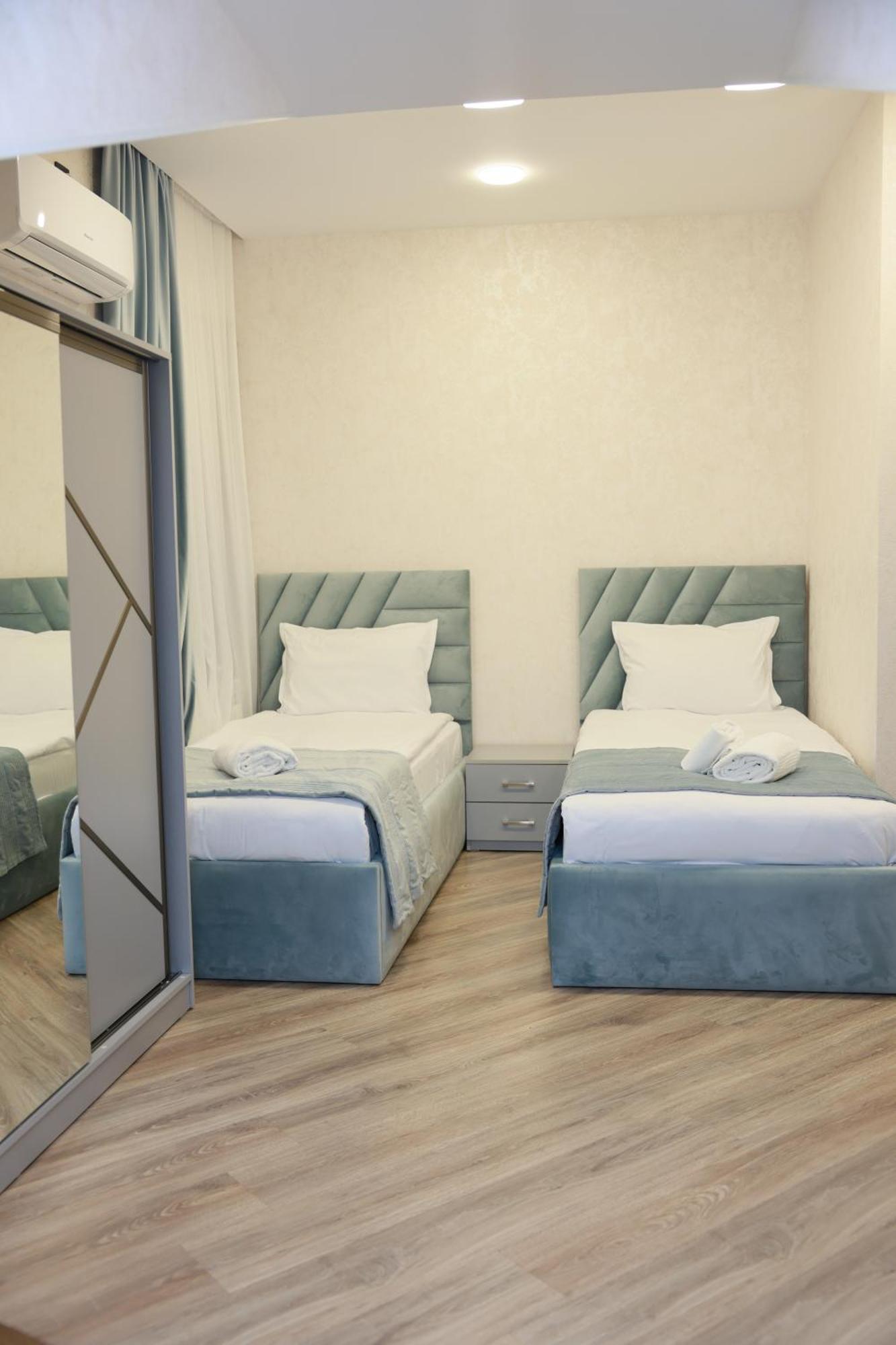 Royal Renaissance Hotel Jerevan Rom bilde