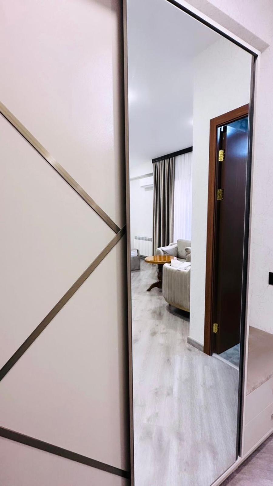 Royal Renaissance Hotel Jerevan Rom bilde