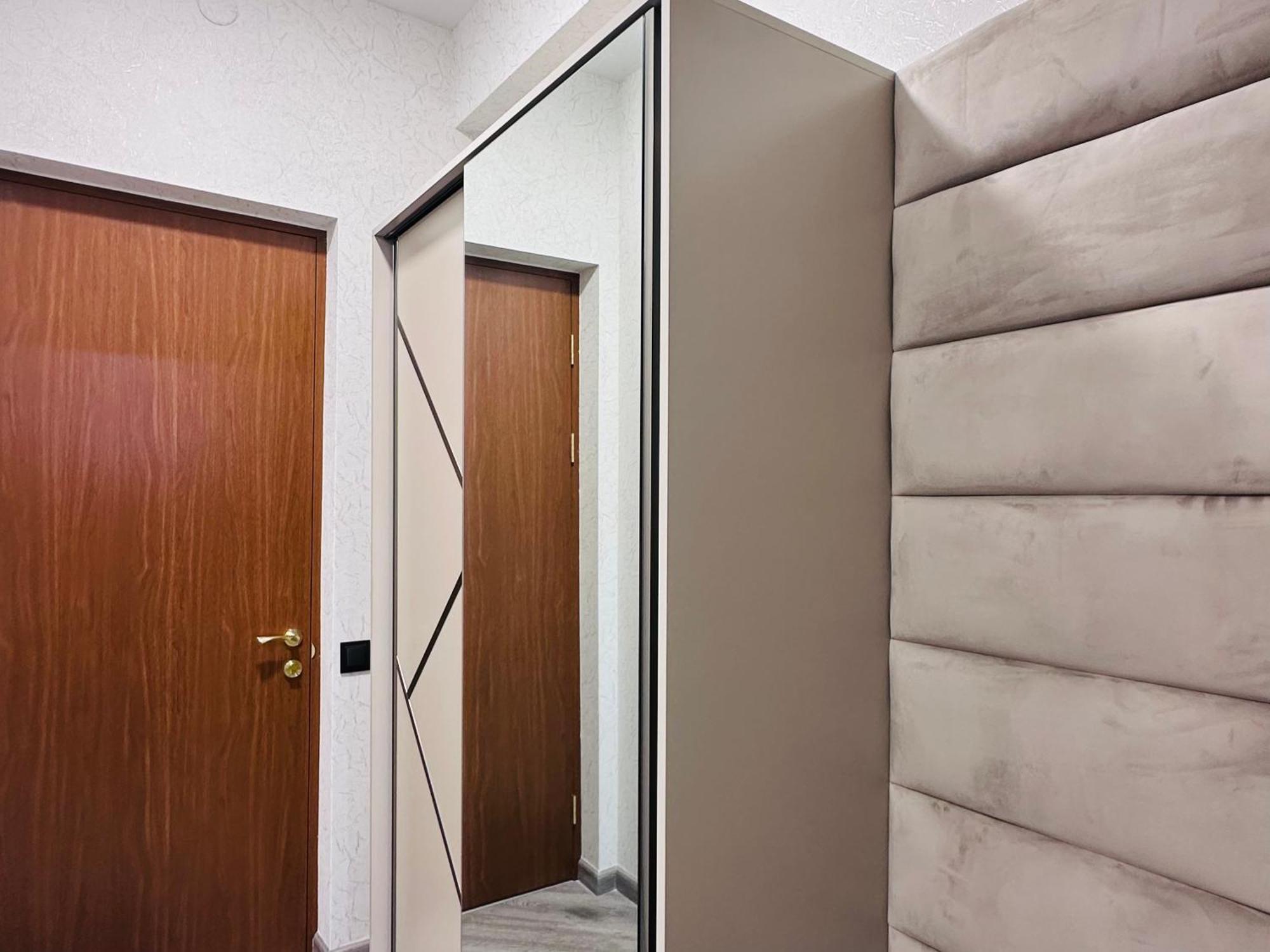 Royal Renaissance Hotel Jerevan Rom bilde