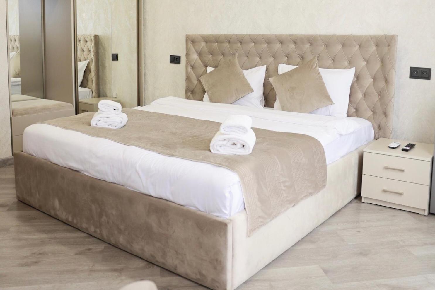 Royal Renaissance Hotel Jerevan Rom bilde