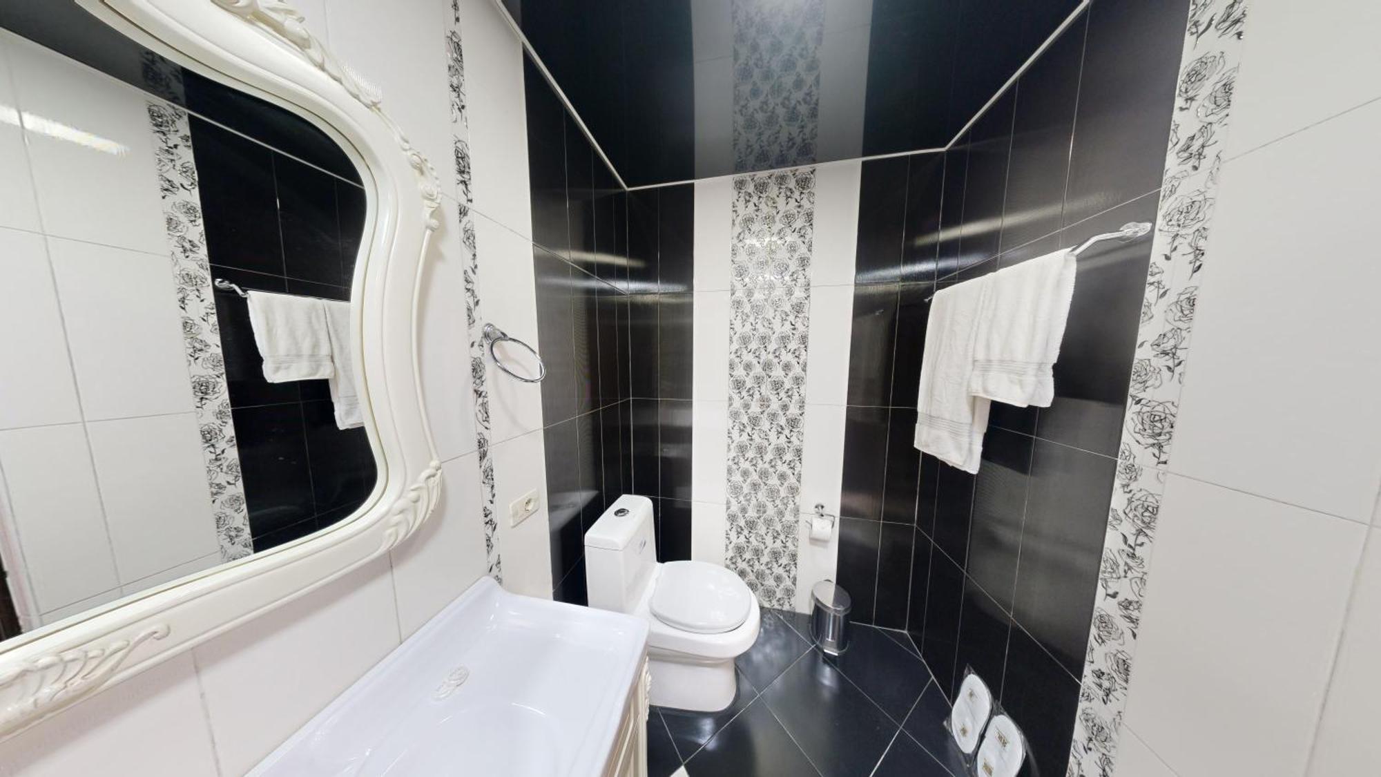 Royal Renaissance Hotel Jerevan Eksteriør bilde