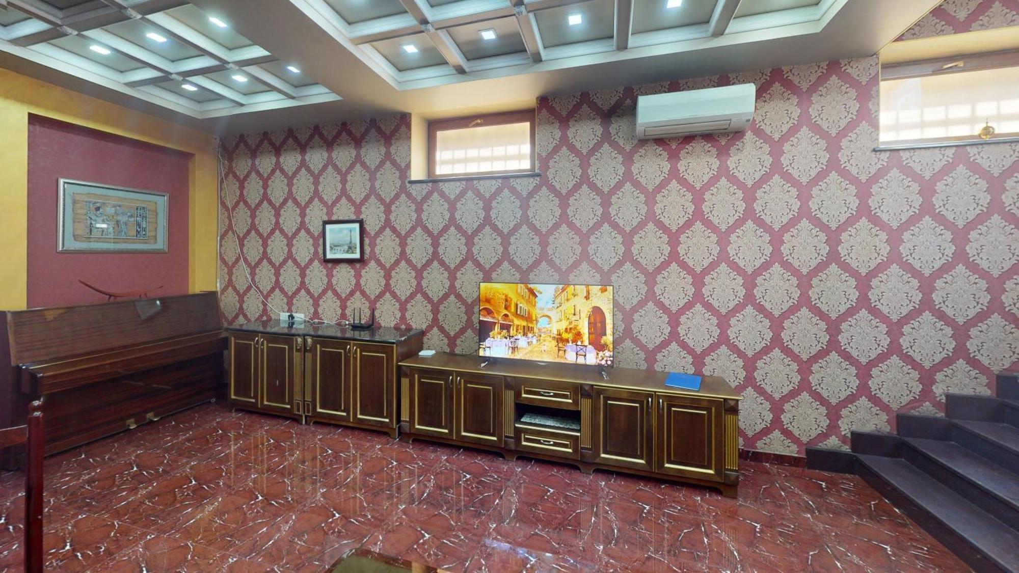 Royal Renaissance Hotel Jerevan Eksteriør bilde